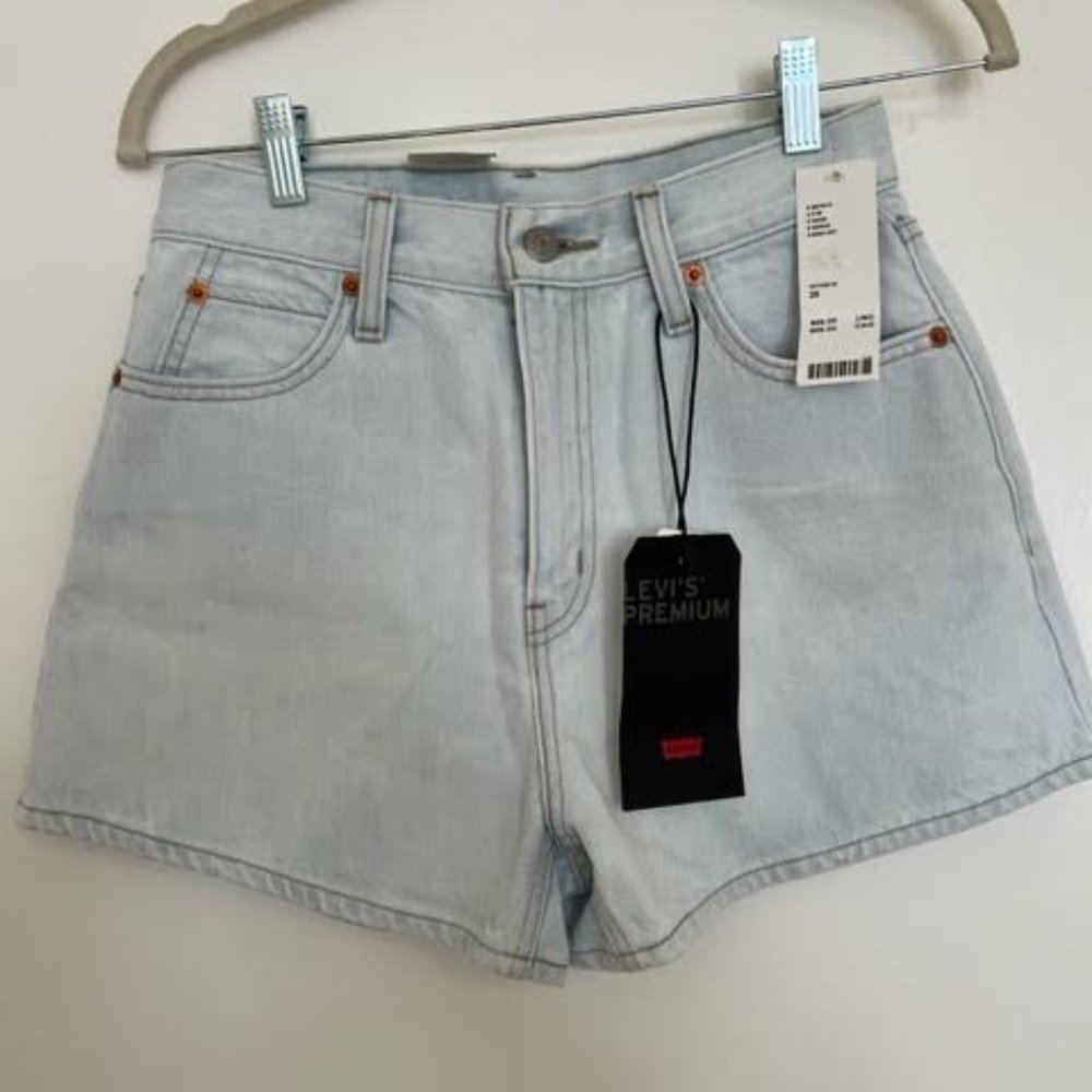 Levi’s Premium Wide Leg Jean Shorts Light Wash Primer Blue Denim - Size 26